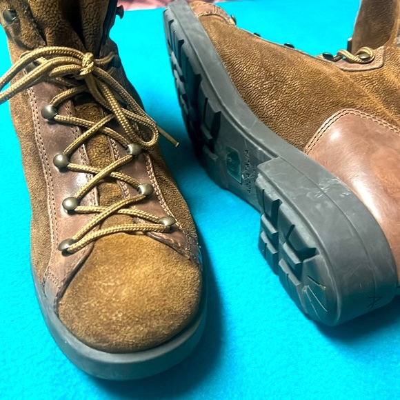 Aquatalia Lettie Hiker Distressed Suede Ankle Boot Size 9.5 - Picture 4 of 12